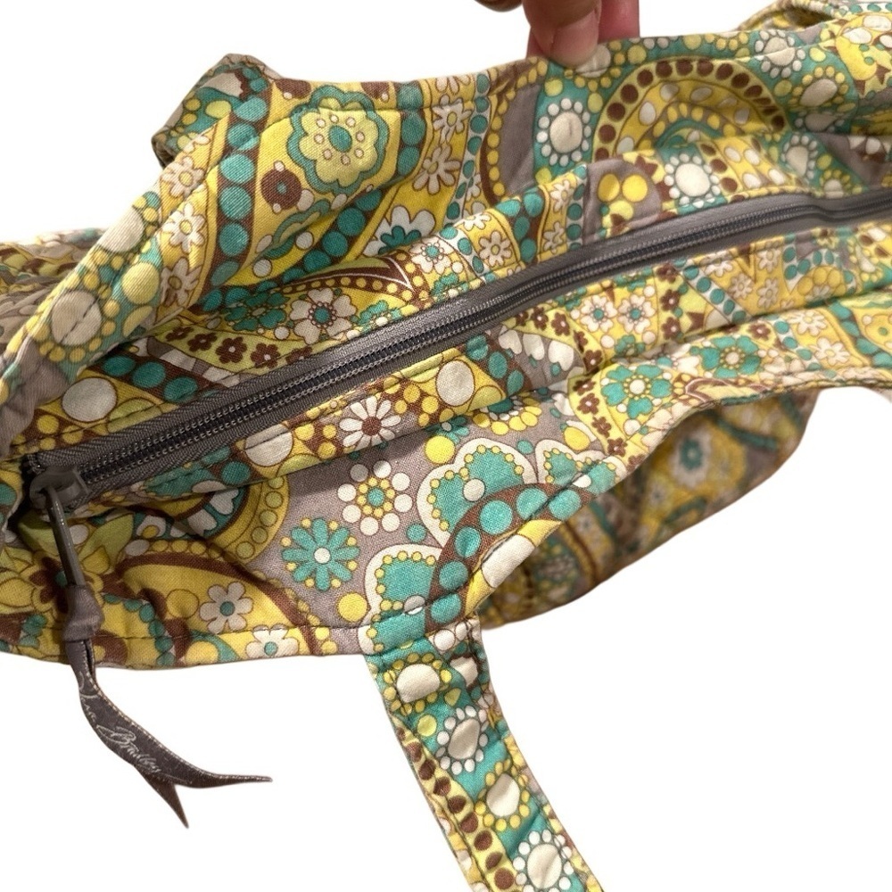 Vera Bradley Set in Lemon Parfait. Lg Tote Get Carried Away & Turn Lock Wallet. - Picture 4 of 15